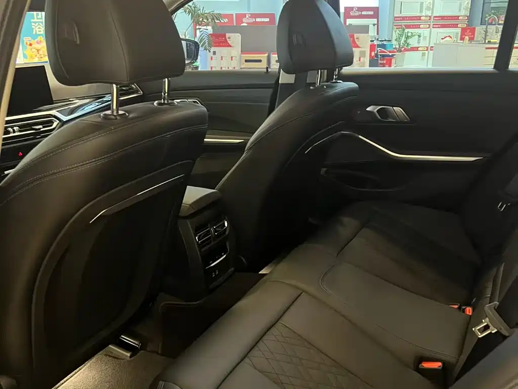 BMW 3 Series 320 i M Sport Package
