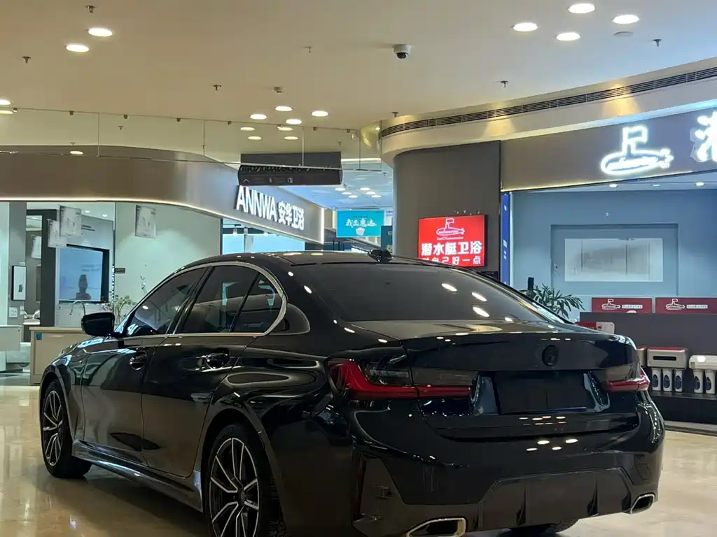BMW 3 Series 320 i M Sport Package
