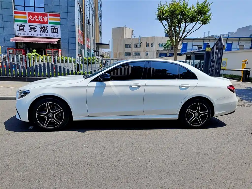 Mercedes-Benz E-Class (Import) E 300 Fashion Sport