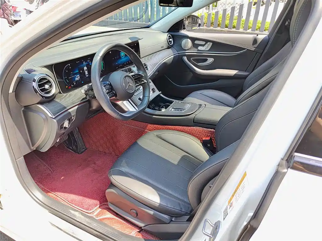 Mercedes-Benz E-Class (Import) E 300 Fashion Sport