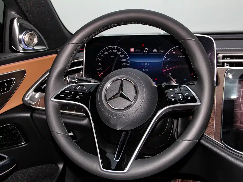 Mercedes-Benz E-Class E 300 L Fashion