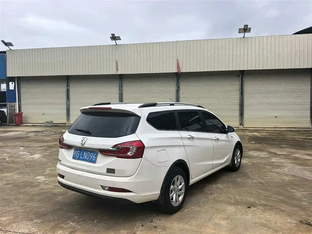 Baojun 310 W 1.5 L Manual Comfort CN-V