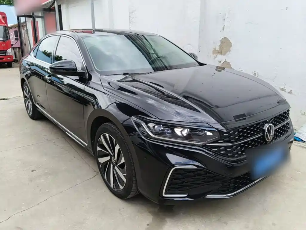 Passat Facelift 330 TSI Starry Sky Elite