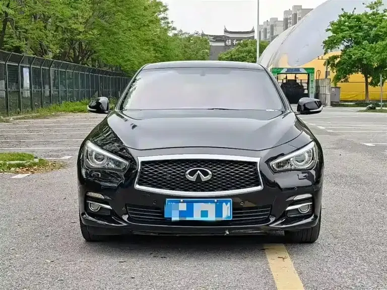 Infiniti Q50 L 2.0 T Joy