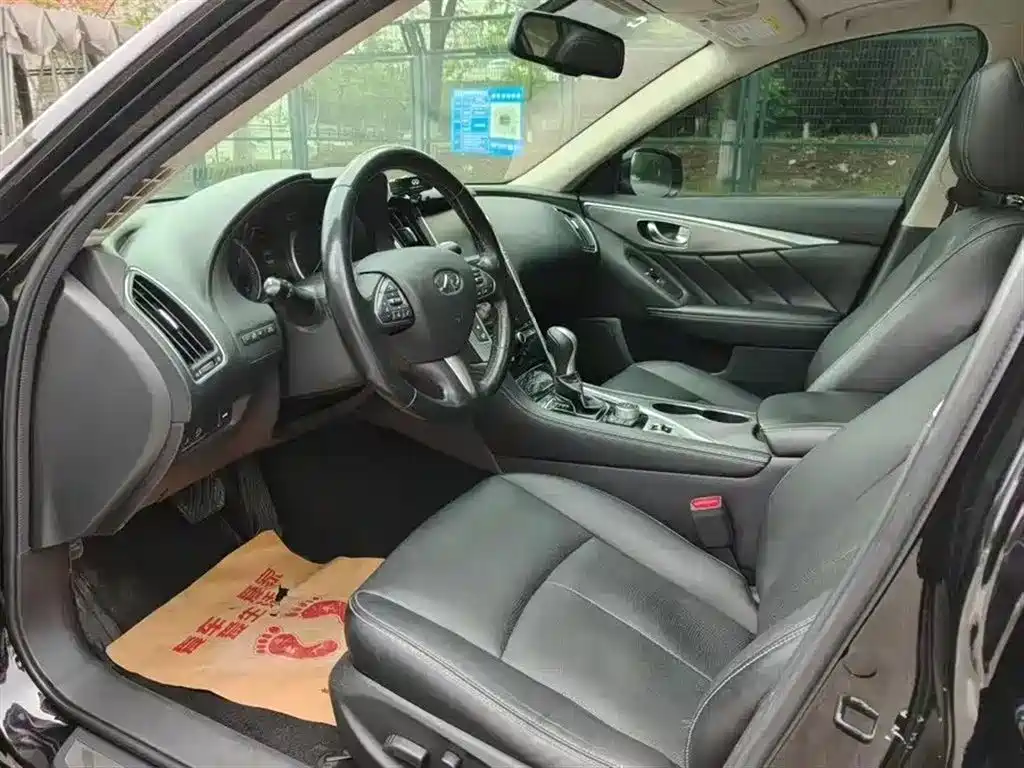 Infiniti Q50 L 2.0 T Joy
