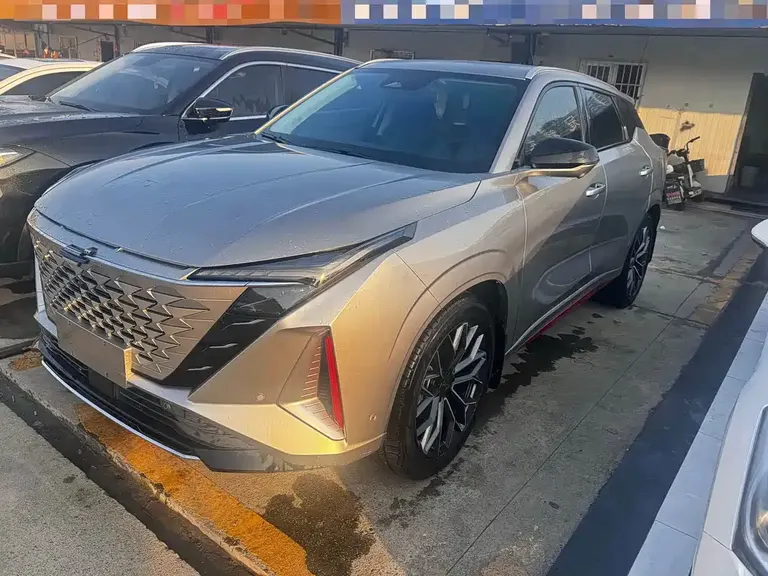Changan Oshan Z6 Blue Whale 1.5 T DCT Smart Leading