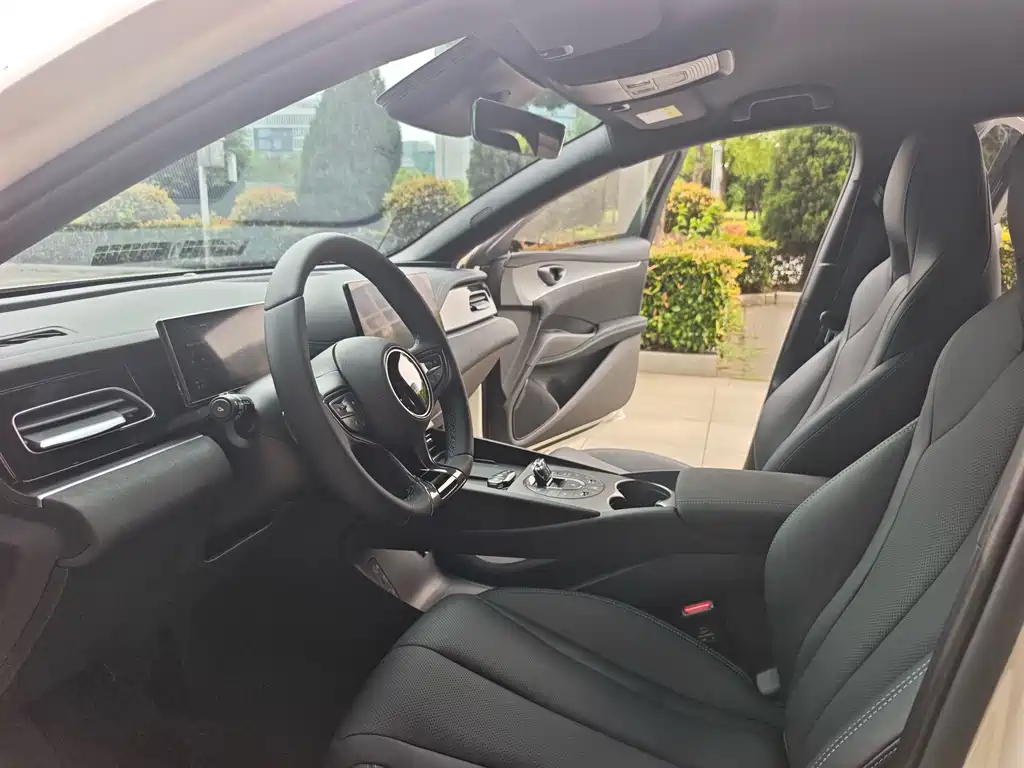 Seal 06 DM-i Smart Drive 80 KM Luxury