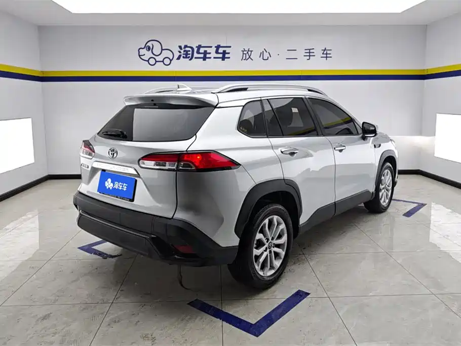 Frontlander 2.0 L CVT Leading