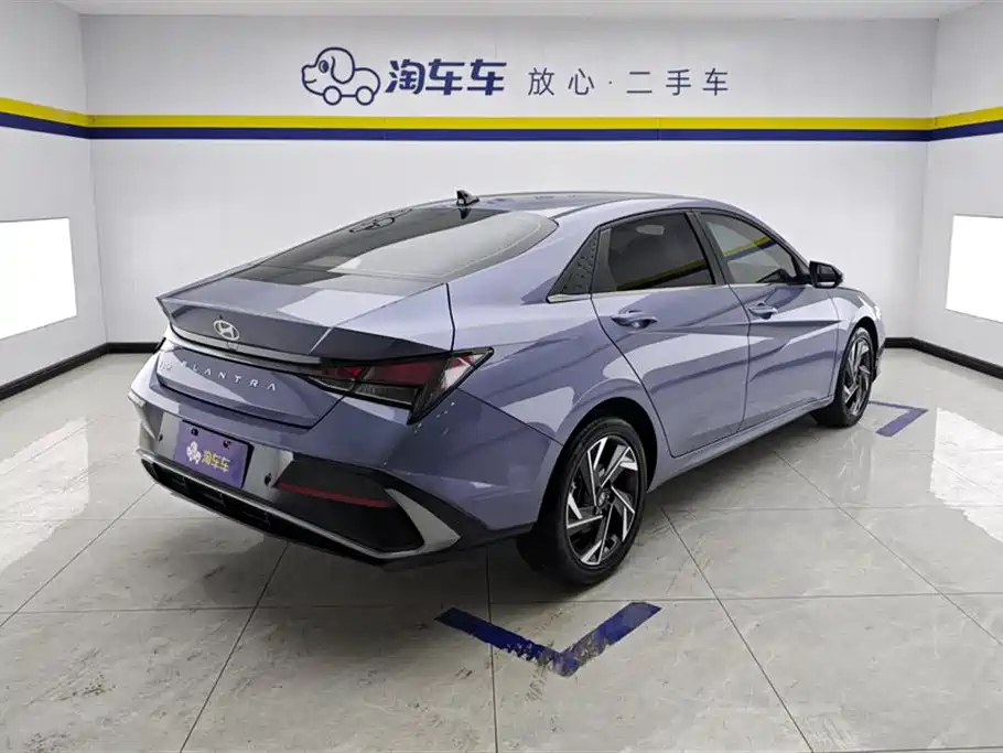 Elantra 1.5 L CVT GLX Elite
