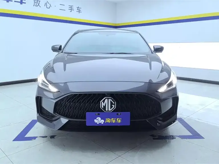 MG5 180 DVVT CVT Youth Luxury