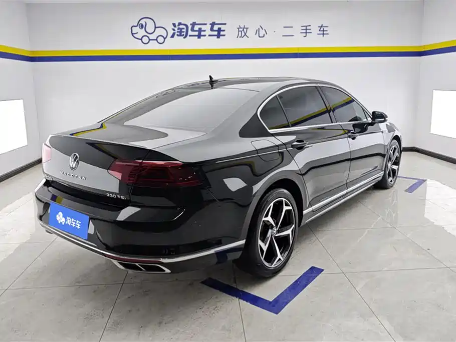 Magotan 200 10 K Commemorative 330 TSI DSG Luxury