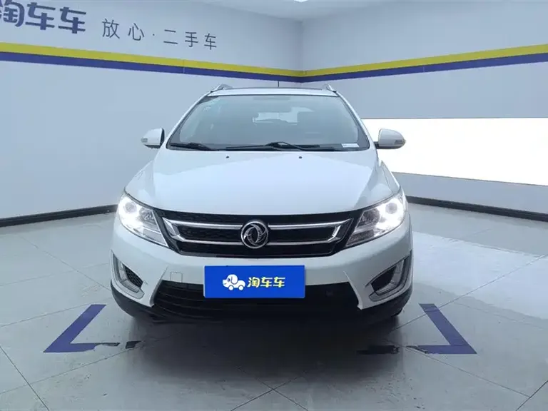 Dongfeng Fengshen AX3 1.5 L Auto Supreme Cool