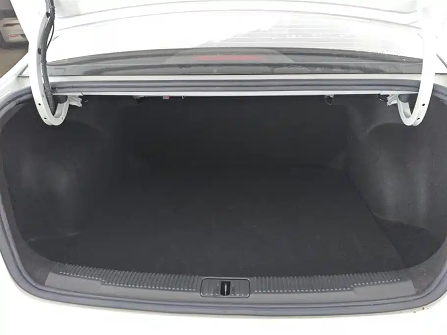 Roewe i5 Facelift 1.5 L CVT Diamond