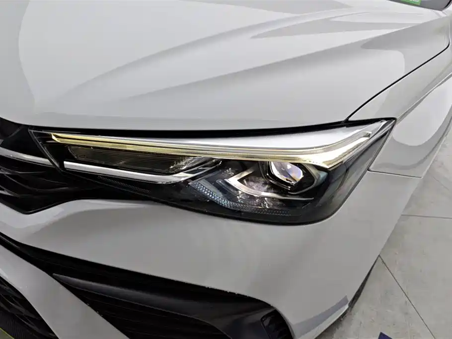 Roewe i5 Facelift 1.5 L CVT Diamond