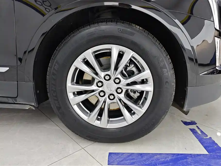 Cadillac XT5 2.0 T 2 WD Luxury