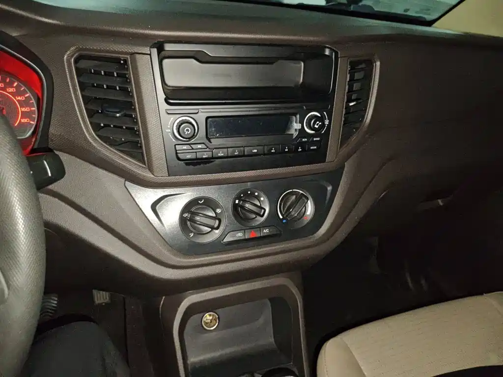 Wuling Hongguang V 1.5 L Power Take Hydraulic Assist LAR