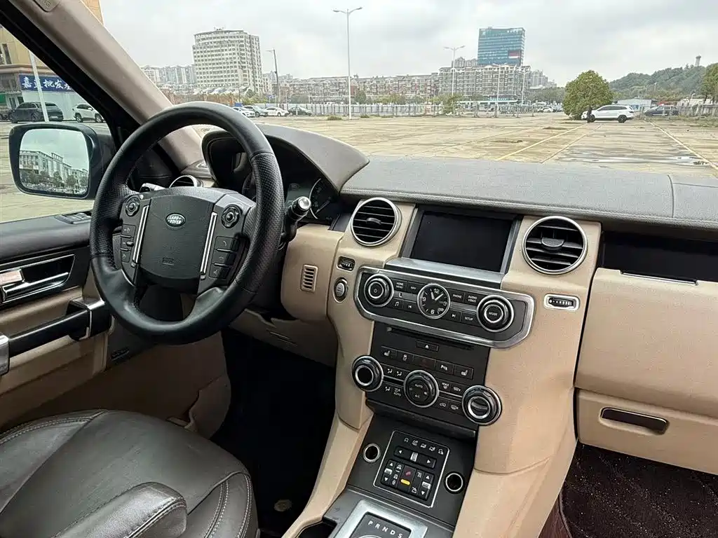 Discovery 3.0 SDV6 HSE Diesel