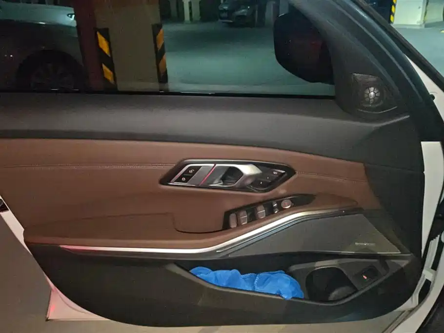 BMW 3 Series 325 Li M Sport Night Package
