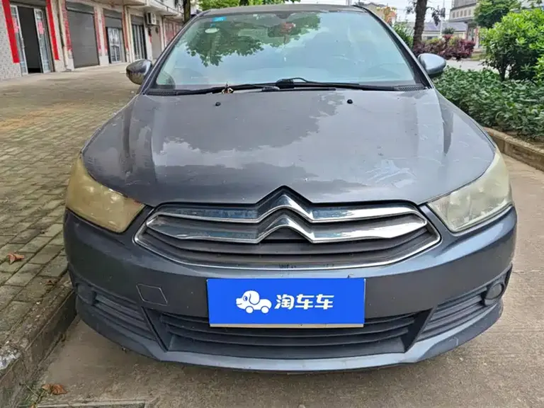 Citroën C-Quatre Sedan 1.6 L Manual Fashionable