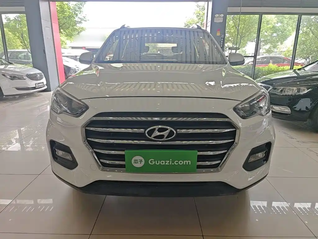 Hyundai ix35 2.0 L Auto 2 WD Brave · Smooth Enjoyment CN-VI