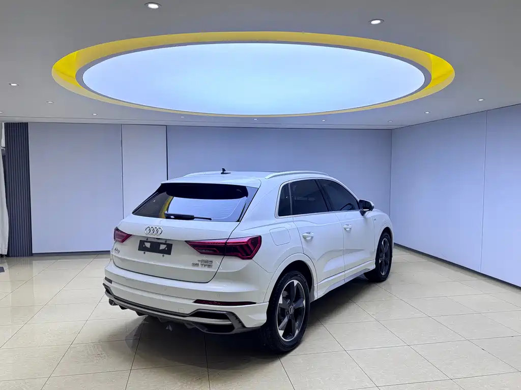 Audi Q3 35 TFSI Fashion Dynamic