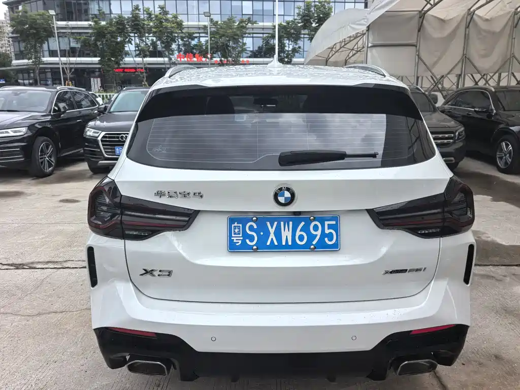 BMW X3 xDrive25 i M Sport Package