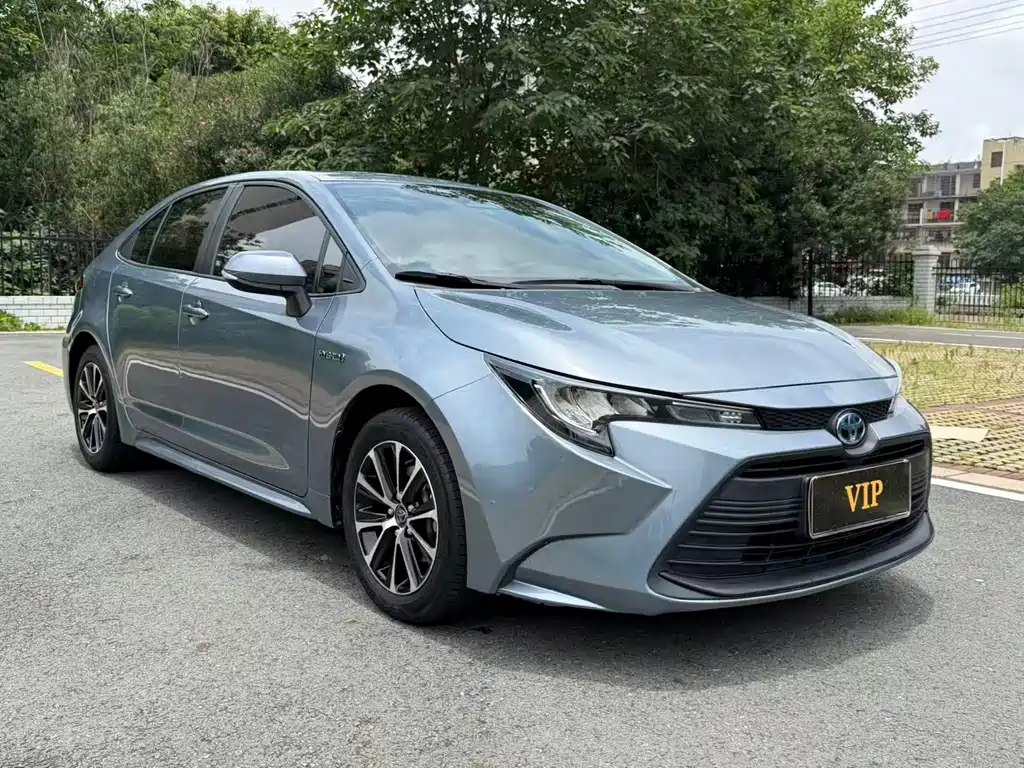 Levin Smart e-Hybrid Dual Engine 1.8 L Leading