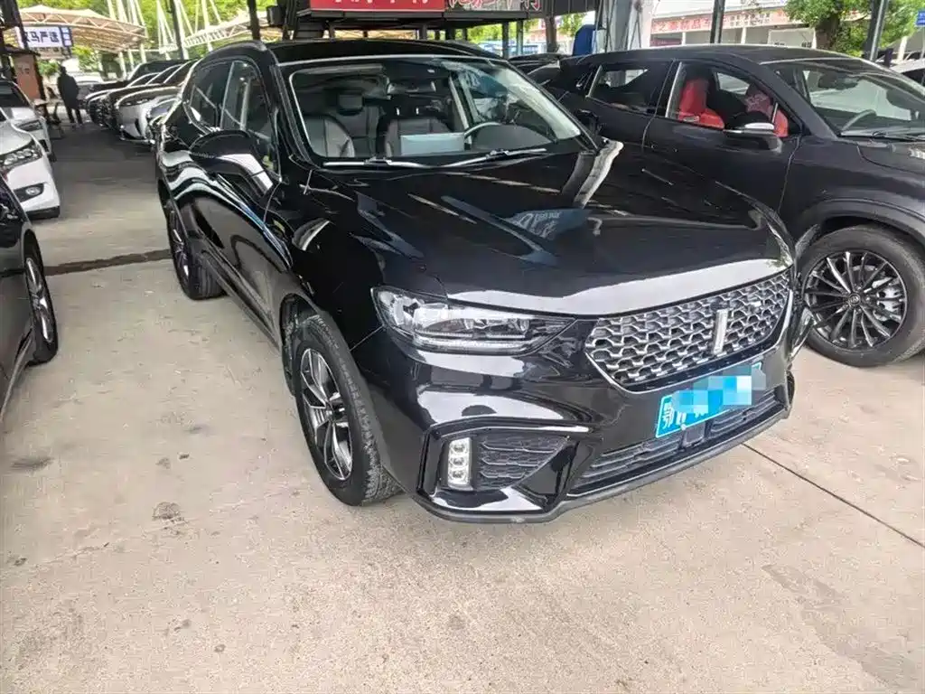 WEY VV5 1.5 T 2 WD Smart Pioneer