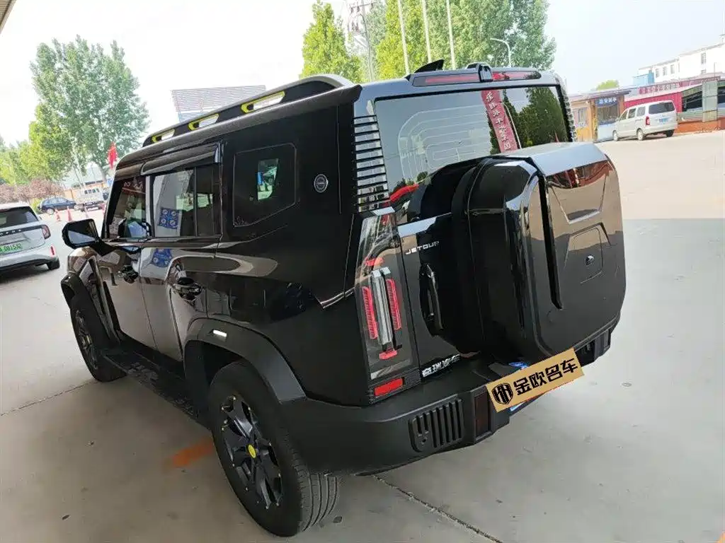 Jetour Traveller 2.0 T 4 WD Cross PRO