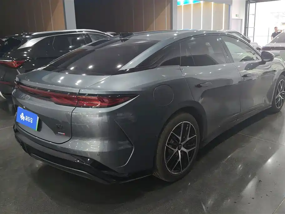 Han L DM-p 4 WD Lidar Flagship