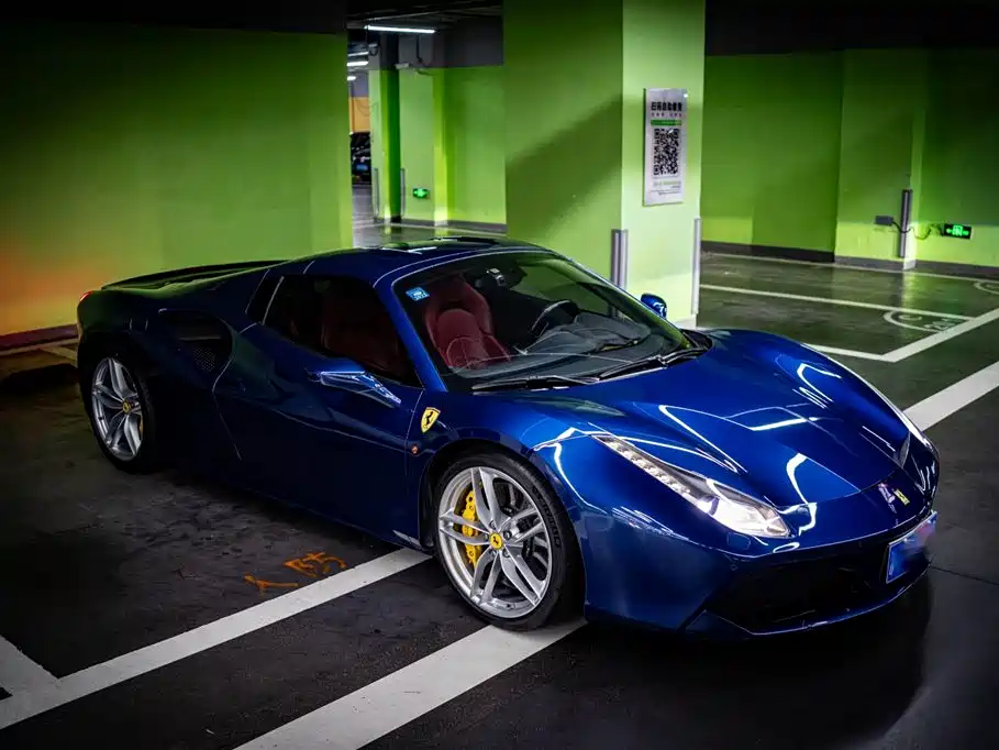 Ferrari 488 488 Spider