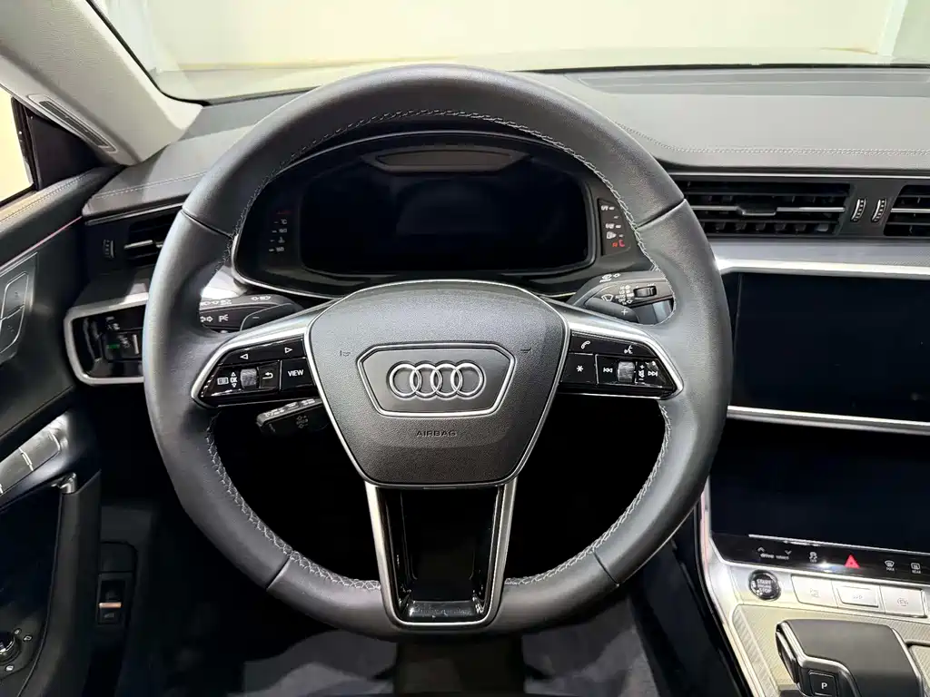 Audi A7 45 TFSI Select
