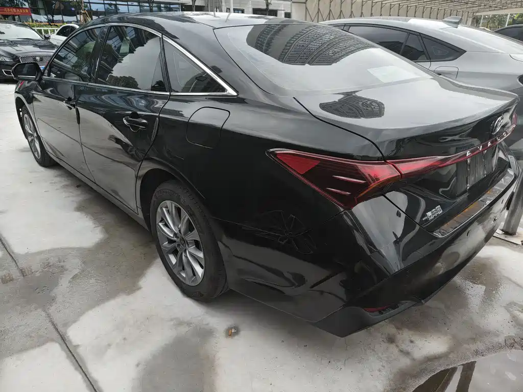 Avalon 2.0 L Luxury