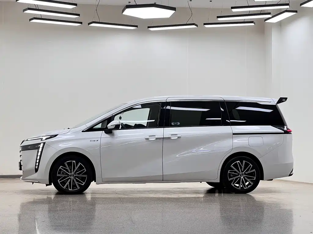 Trumpchi E8 NEV 传祺E8 PHEV 2024款 150 km MAX