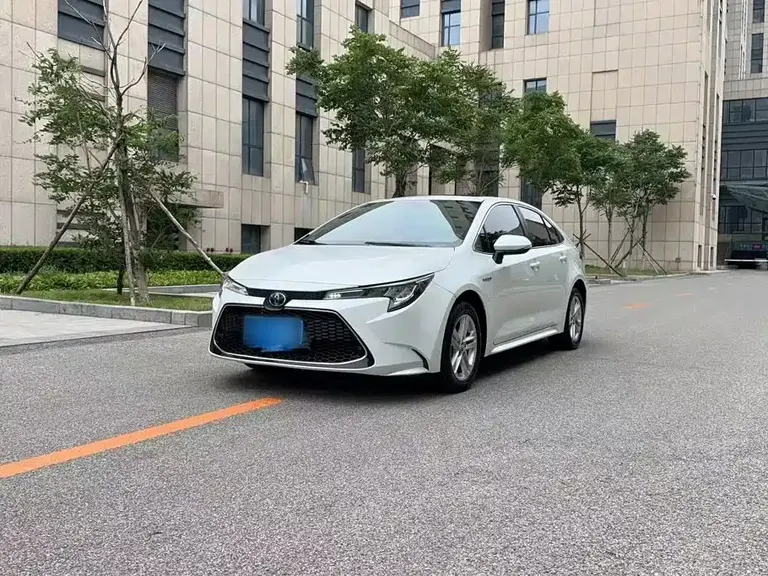 Toyota Levin Dual Engine 1.8 H E-CVT Luxury