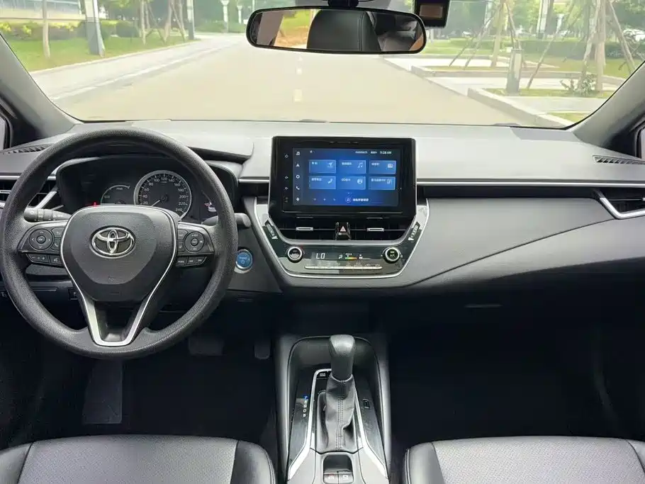 Levin Dual Engine 1.8 H E-CVT Luxury
