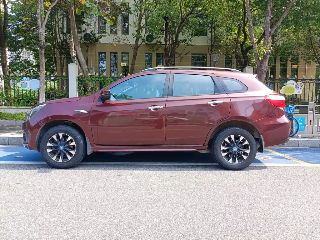 Venucia T70 1.6 L Manual Wise Travel