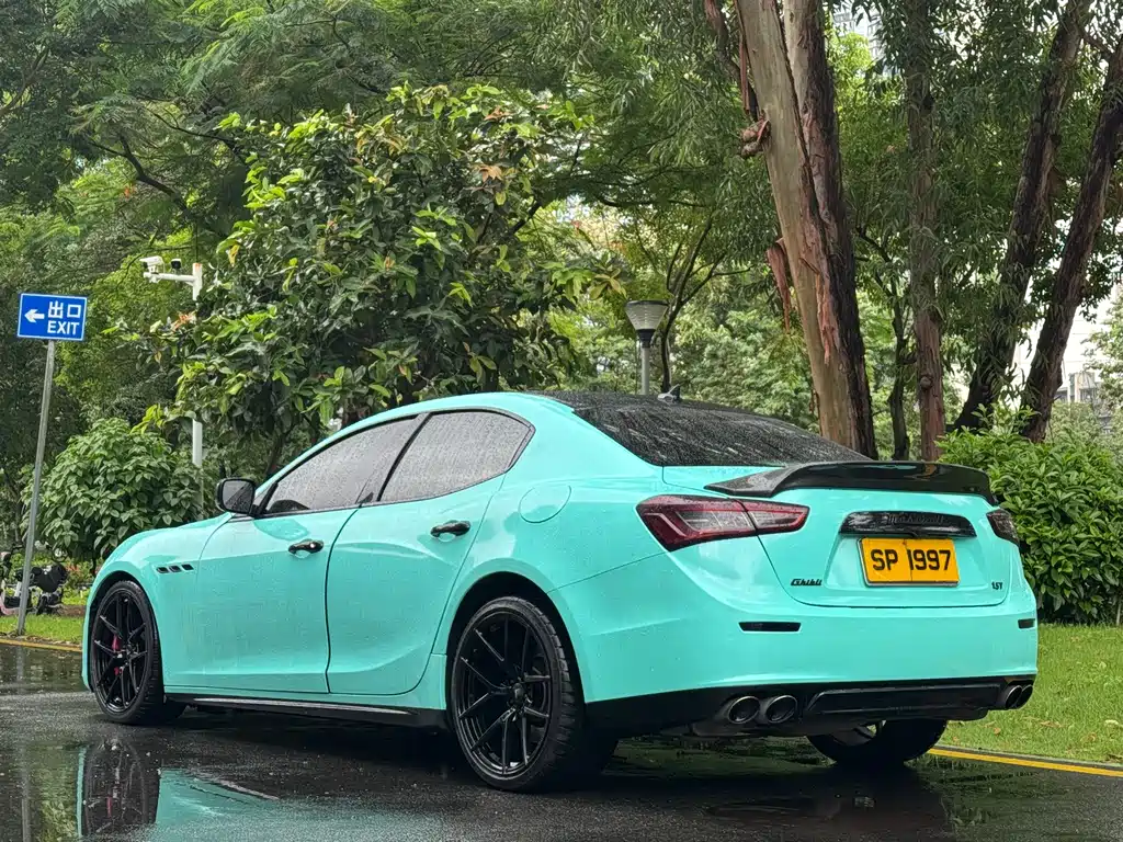 Ghibli 3.0 T Standard