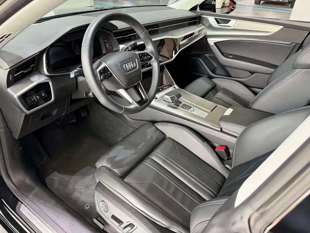 Audi A7 45 TFSI Select
