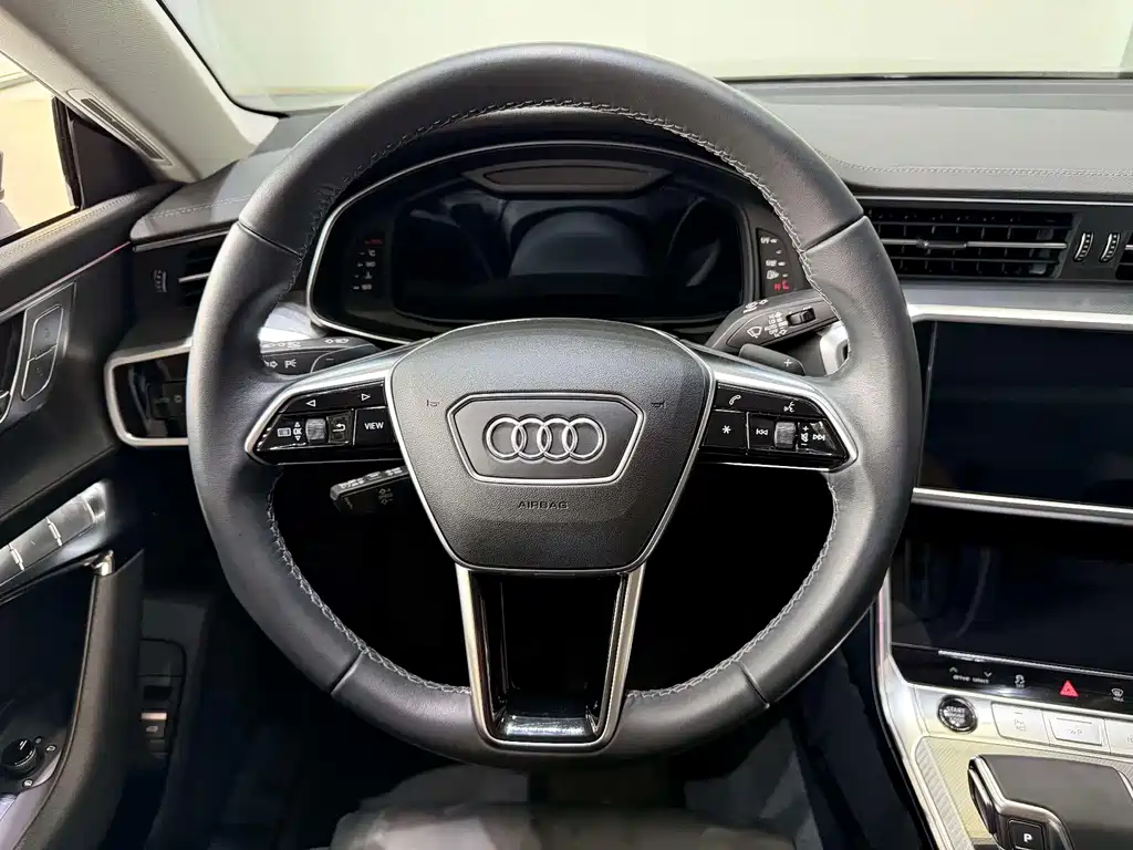 Audi A7 45 TFSI Select