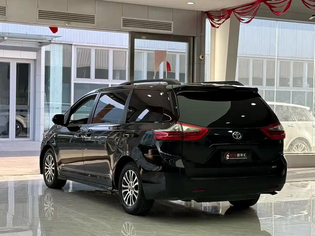 SIENNA 3.5 L 2 WD L