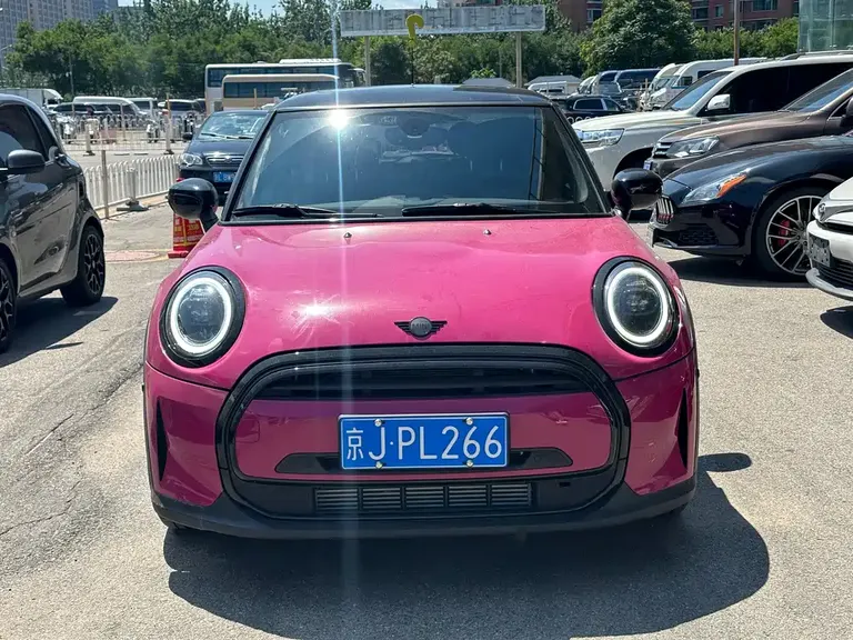 MINI 1.5 T COOPER Purple Night Special Edition
