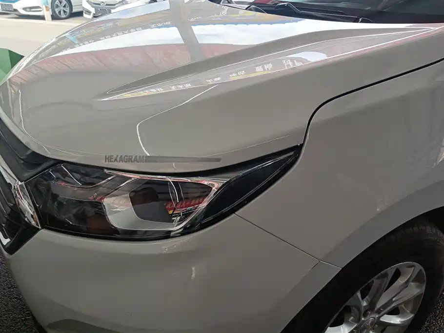 Equinox 535 T Auto Speed World
