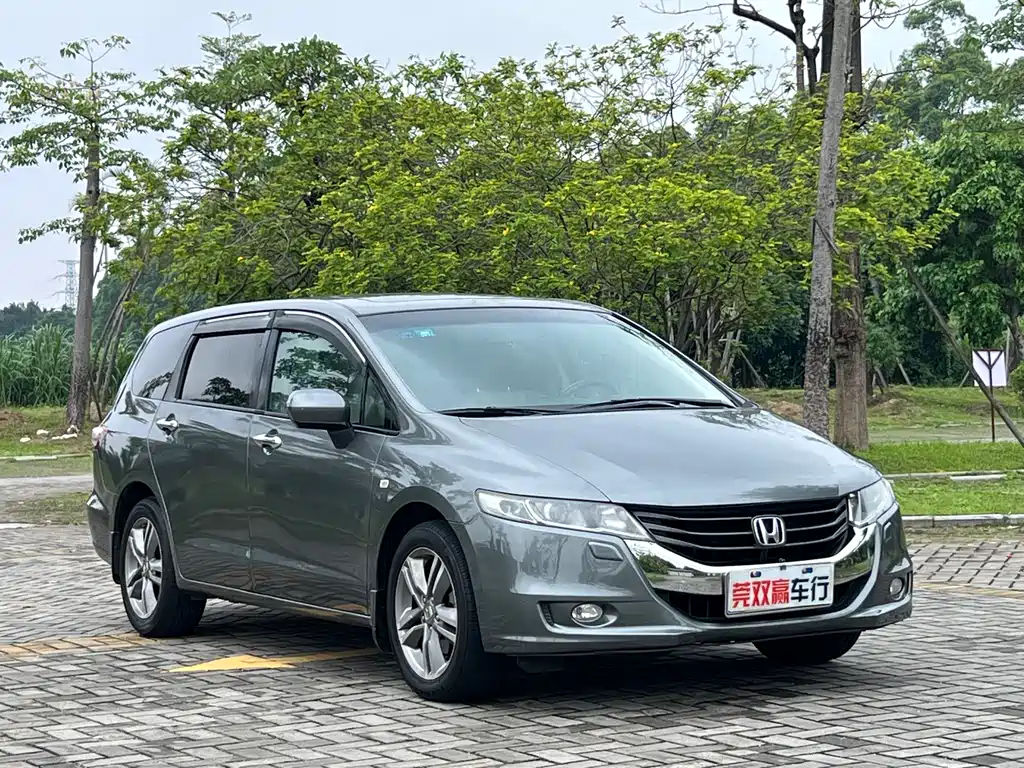 Odyssey 2.4 L Luxury