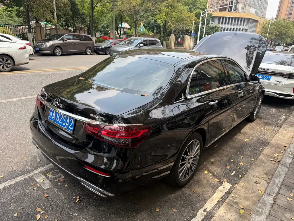 Mercedes-Benz E-Class E 260 L