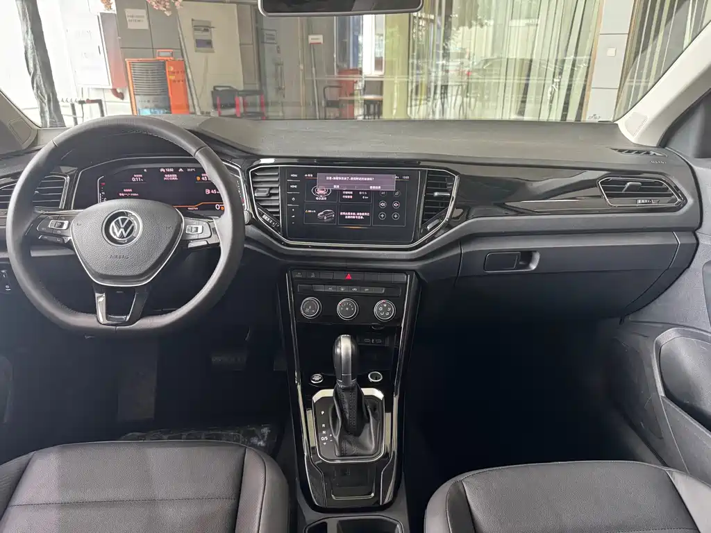 T-ROC 280 TSI DSG 2 WD Comfort Enjoyment PLUS