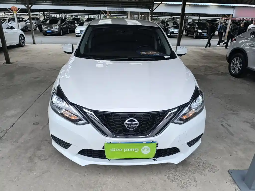 Sylphy Facelift Classic 1.6 XE CVT Comfort
