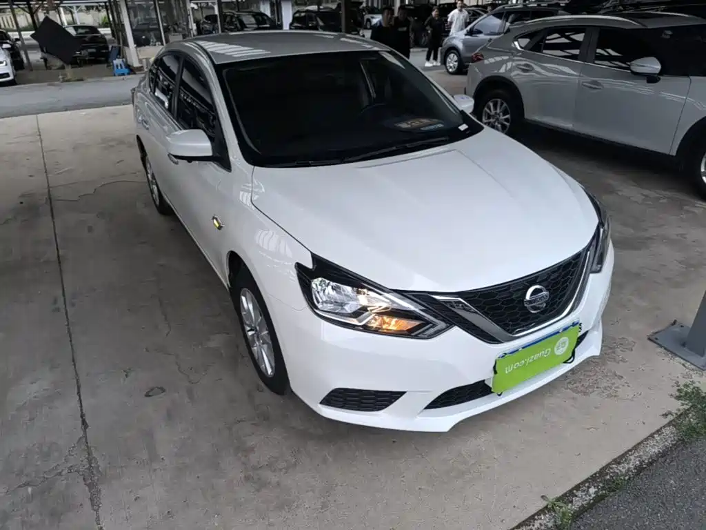 Sylphy Facelift Classic 1.6 XE CVT Comfort