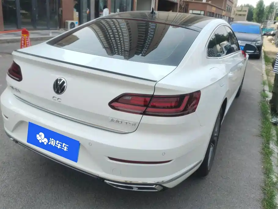 VW CC 一汽-大众CC 2026款 3000万辆甄选款 380 TSI 夺目