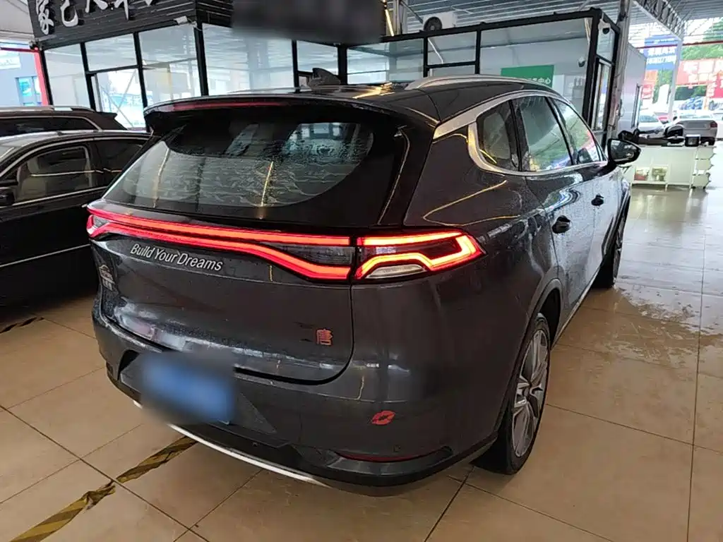 Tang 2.0 T Auto Connected Distinguished 7-seat CN-VI